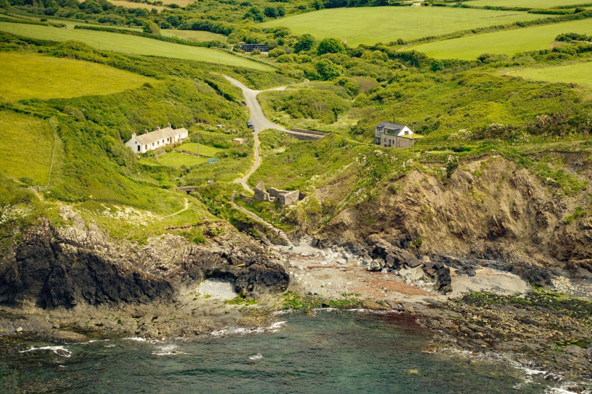 Cliff-Top Cottage On Coast Path W/Panoramic Views Trevine Exterior foto